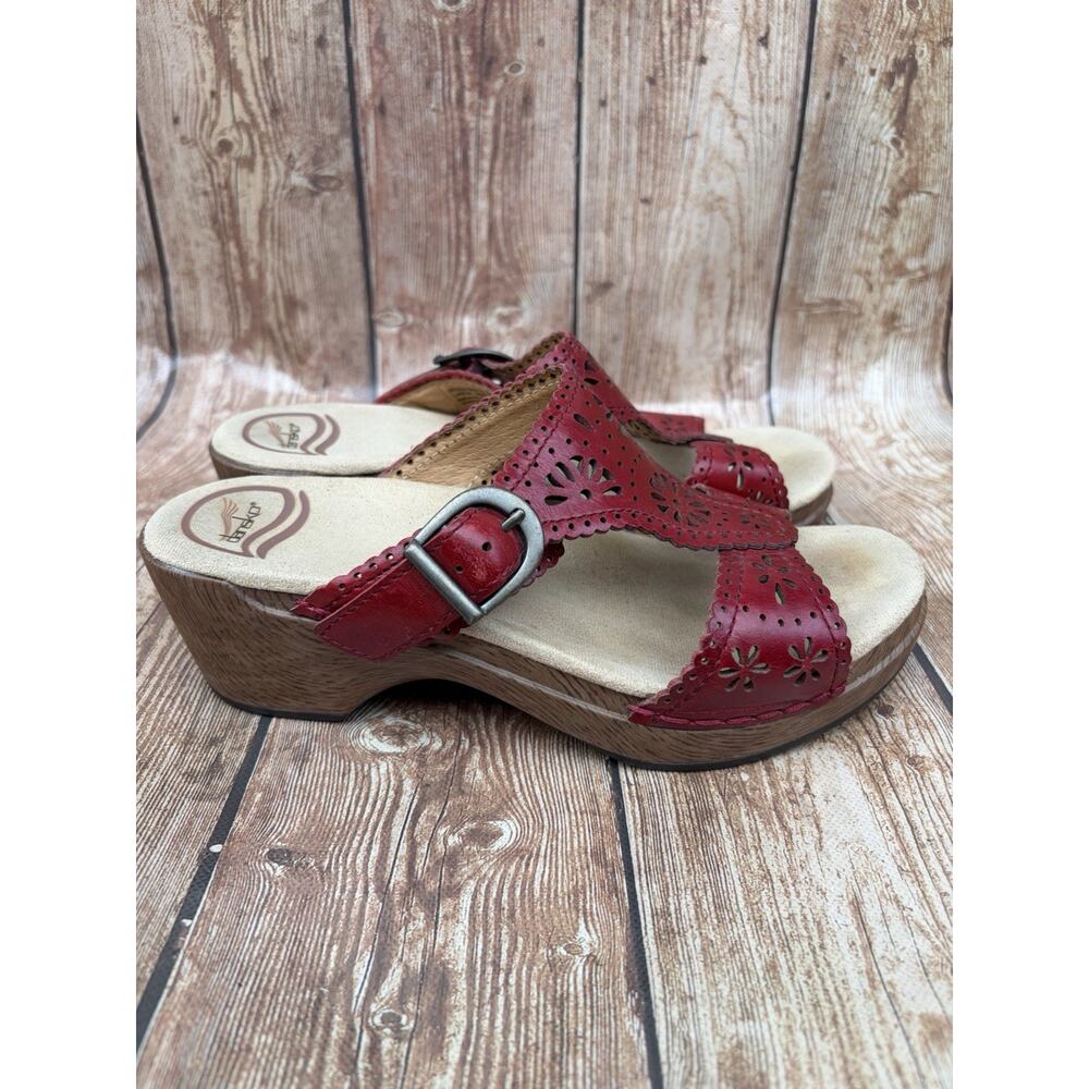 Dansko Womens Red Leather Slide Sandals Wedge Buckle Adjustable Strap sz 5.5-6
